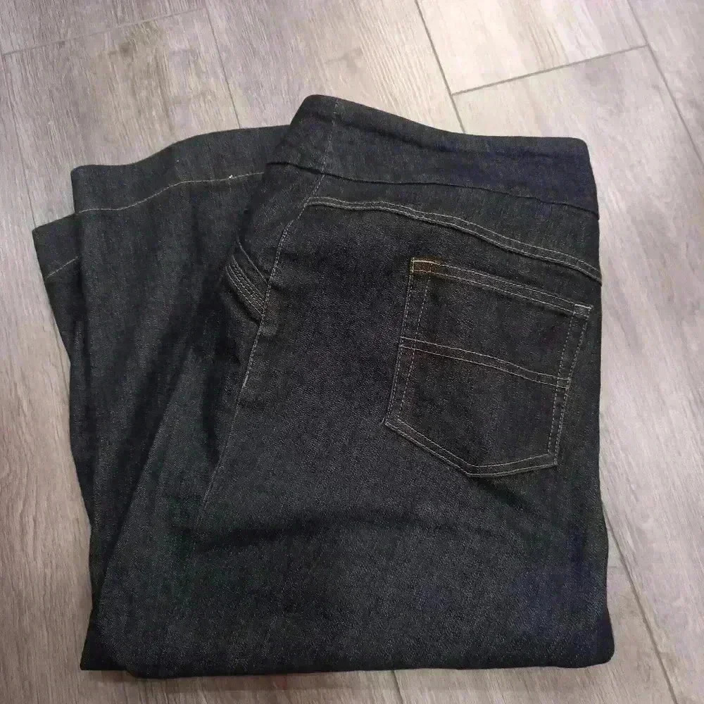 Carrol  Reed jeans capris